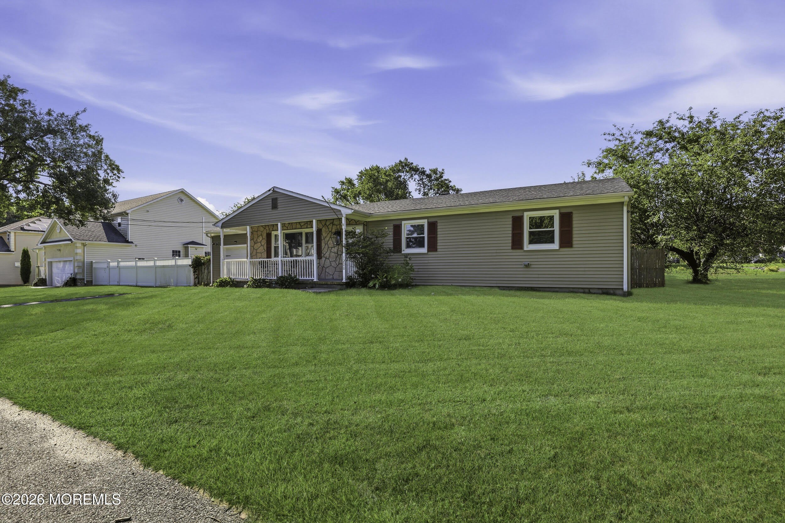 1200 Lawrence Avenue – photo 4