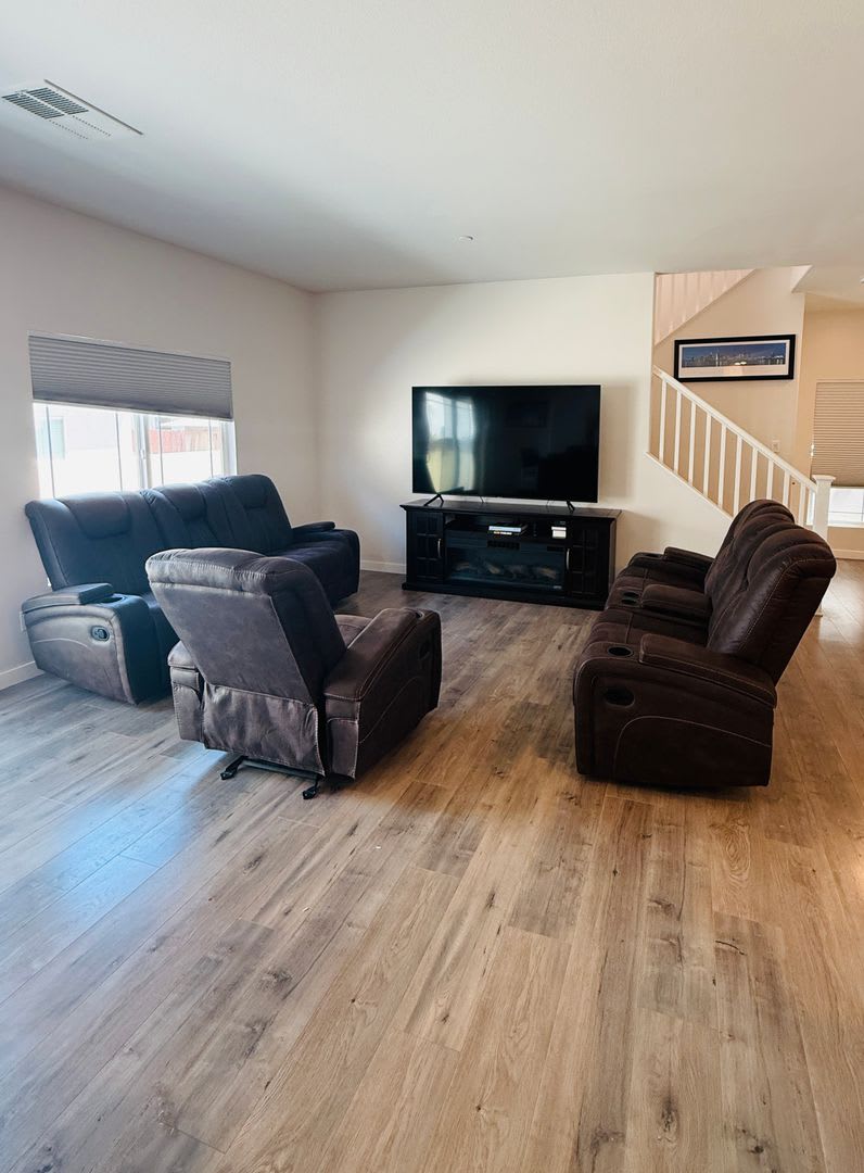 Beautiful 3-Bedroom Home in Gated El Cajon Community – photo 2