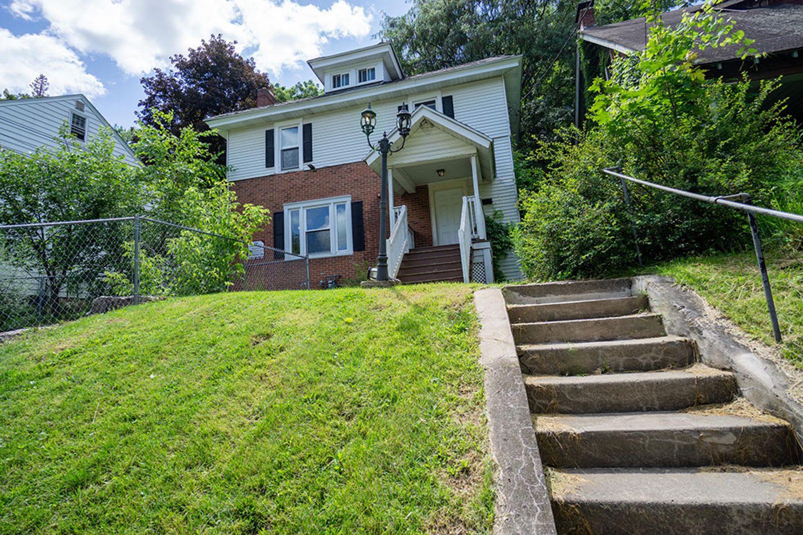 250 Greenwood Pl – photo 1