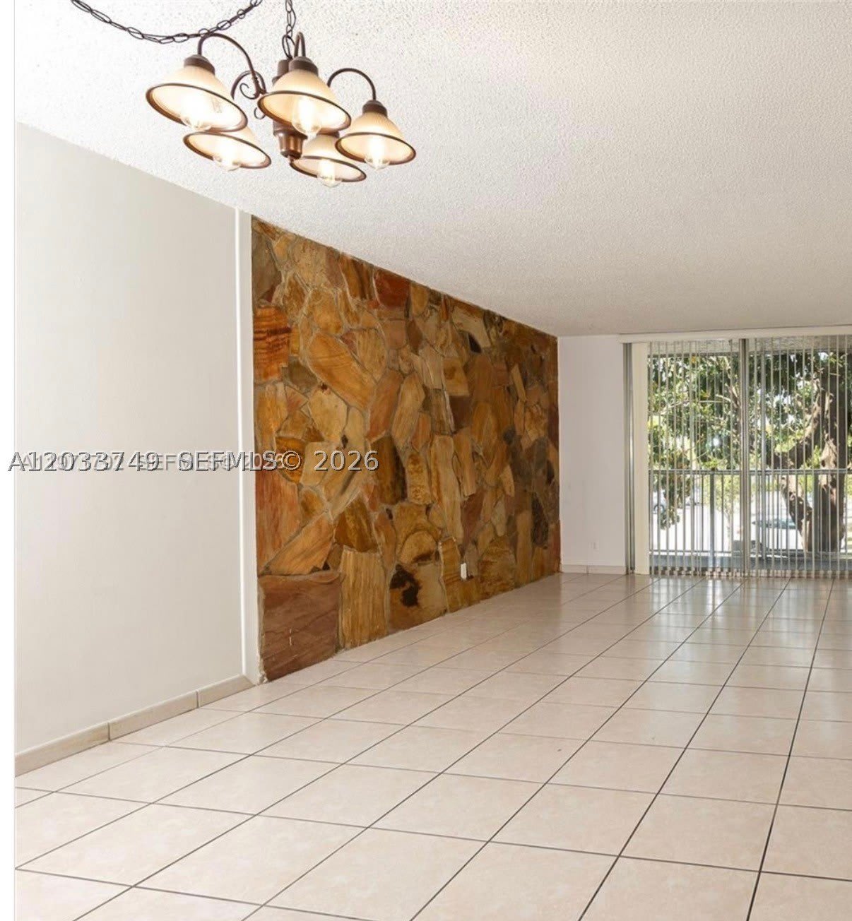 8421 NW 8th St – photo 4