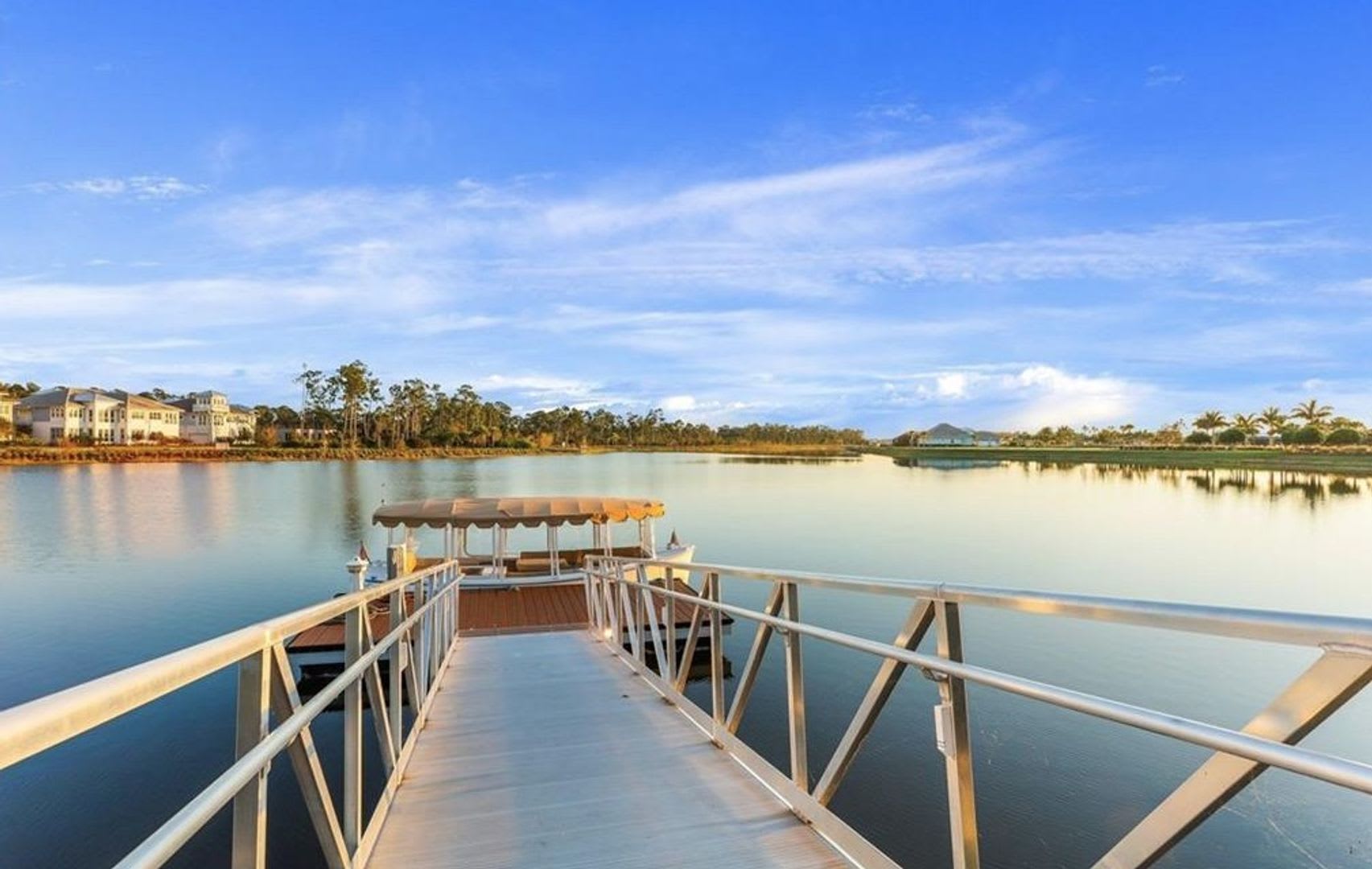 Luxury Turn Key Lakefront Private Pool Home 5 Bedrooms Plus A Den 7 Bathrooms Highly Desired Isles Of Collier Preserve Naples Seasonal Pet Friendly Home Ready For A Tenant Turnkey Furnished – photo 5
