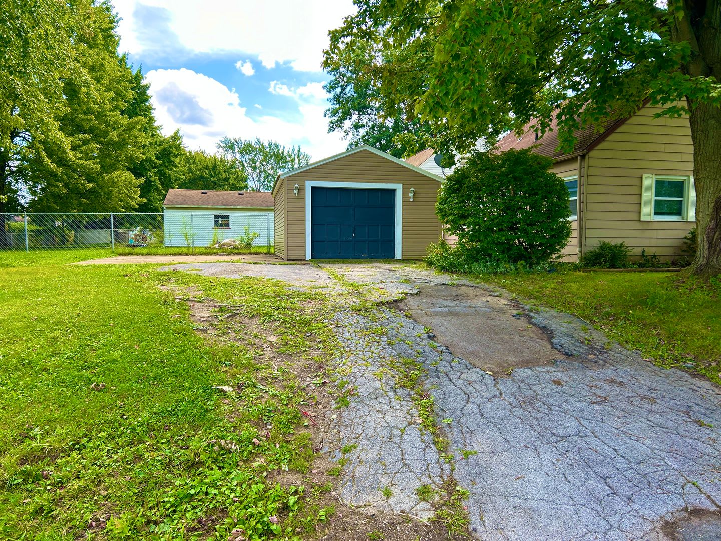 181 N Beverly – photo 3