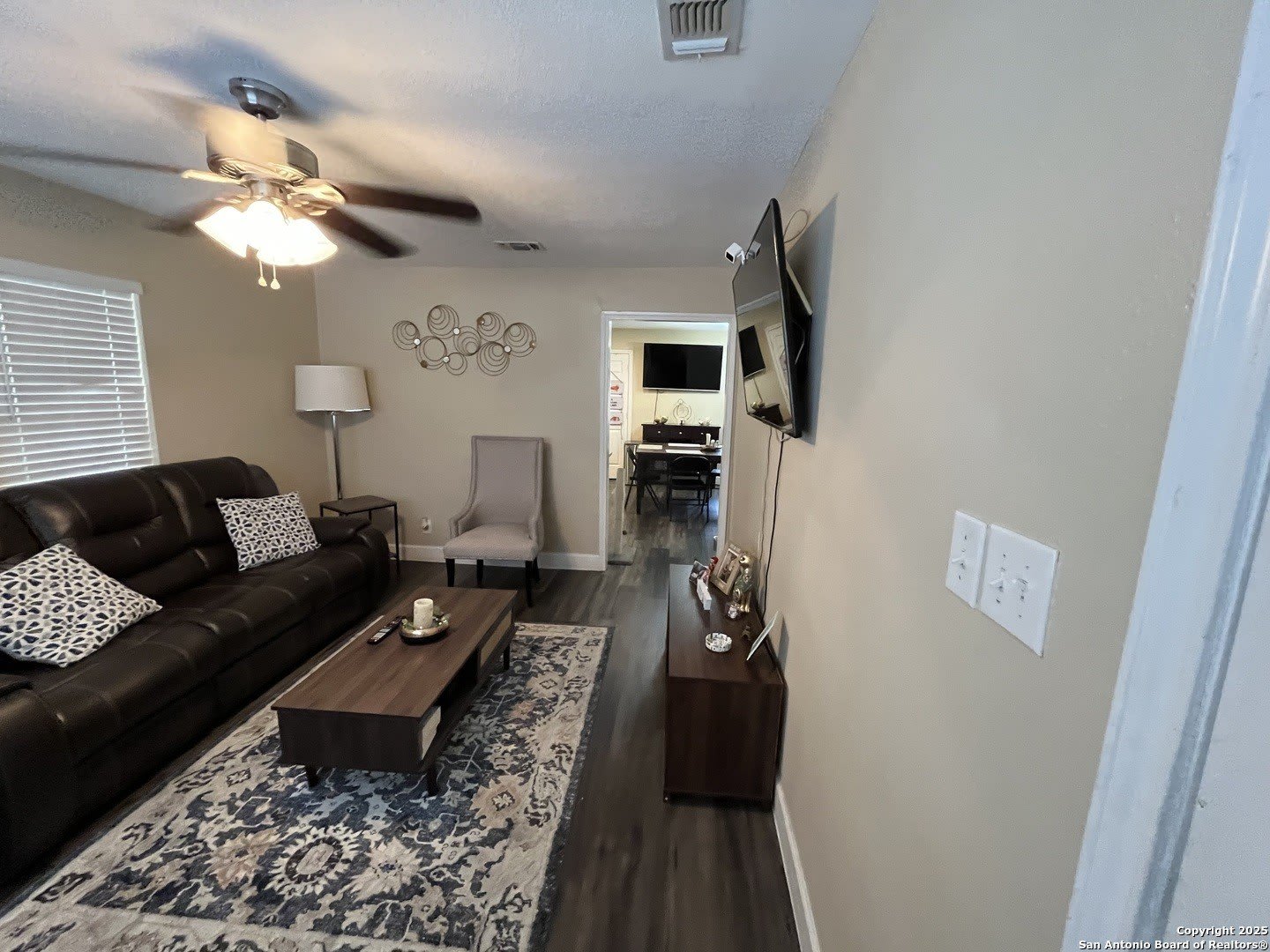 433 Dora St – photo 4