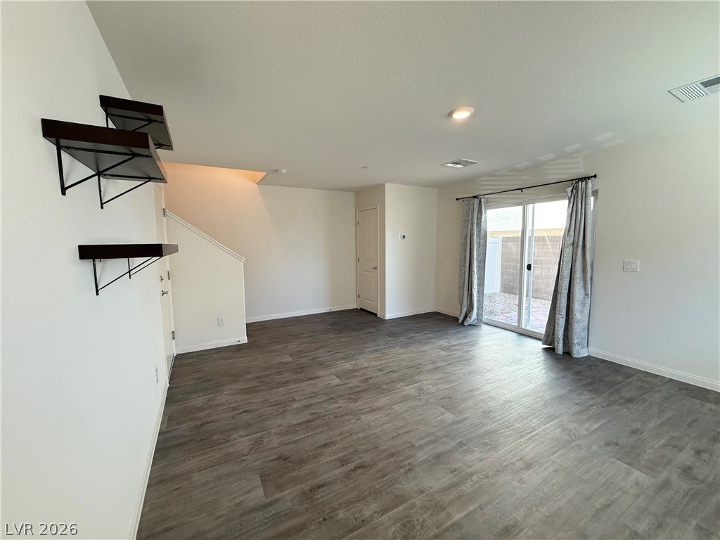 3720 Brilliant Sunset Street – photo 3