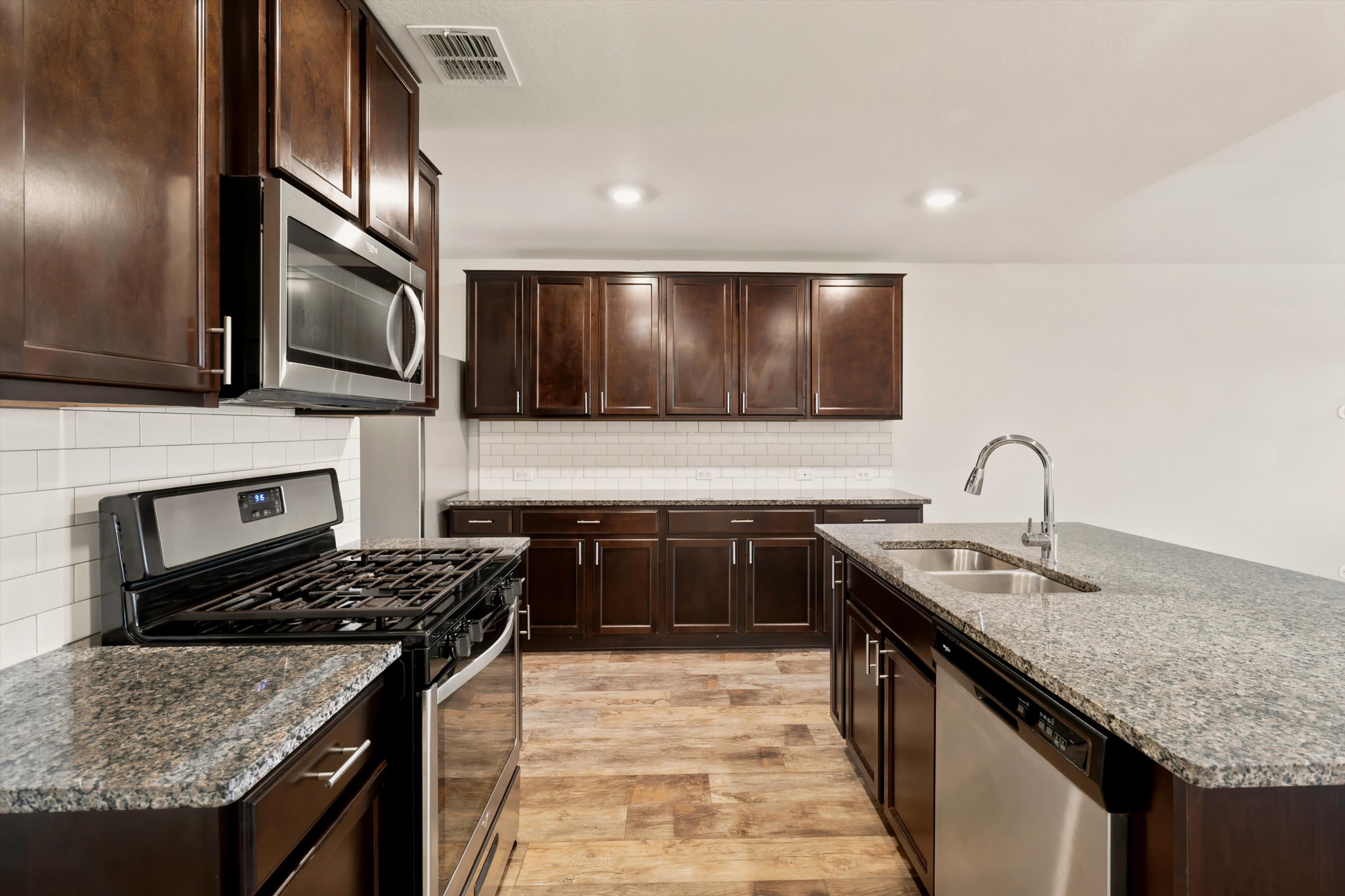 8106 Chestnut Blue – photo 4