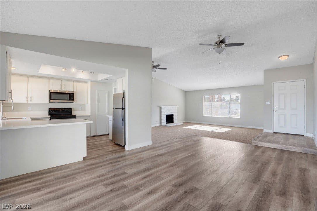 1784 Crest Avenue – photo 4