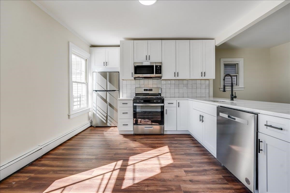 97 ST PAULS AVE – photo 3