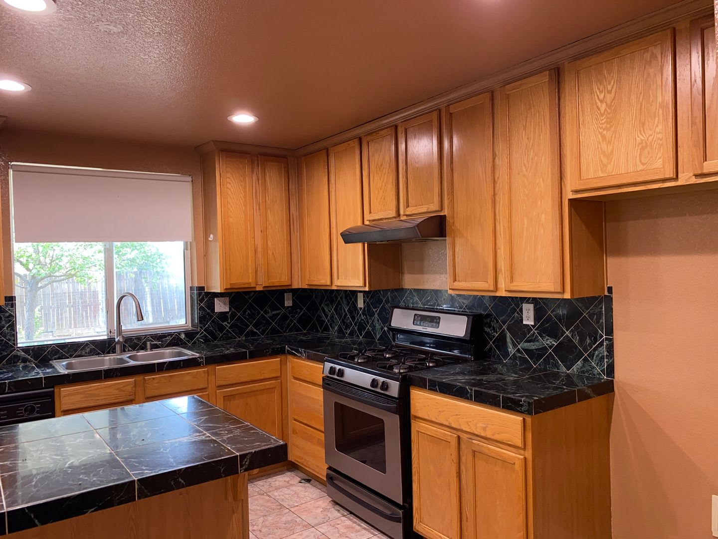 4 Bedroom Home – photo 5