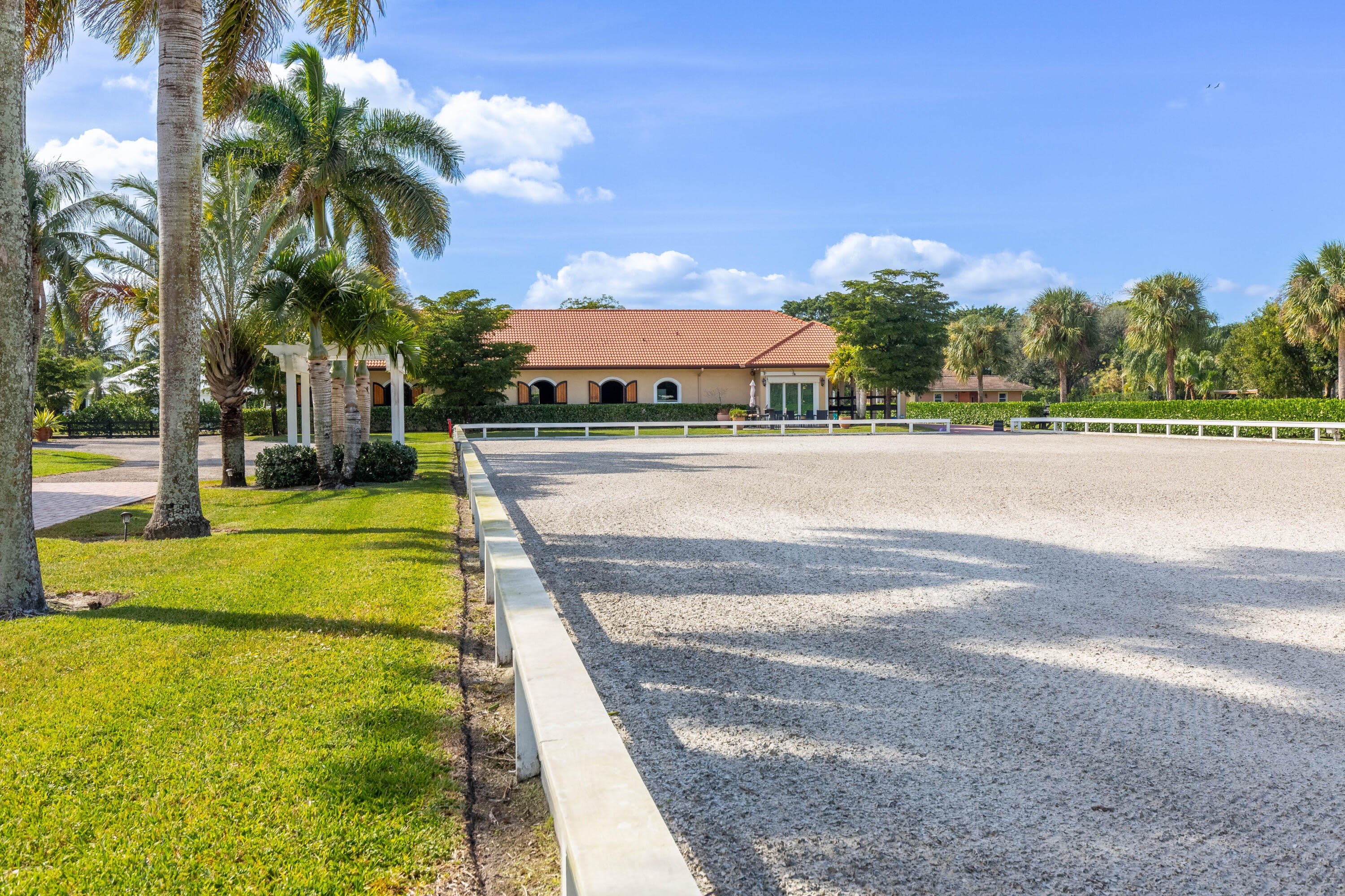 14943 Paddock Drive – photo 2