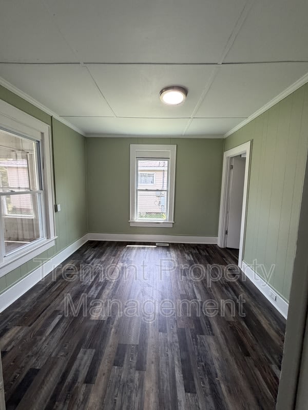 714 Henderson Avenue – photo 5