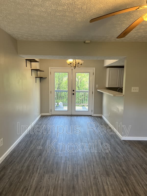 6014 Waterbury Ln – photo 4