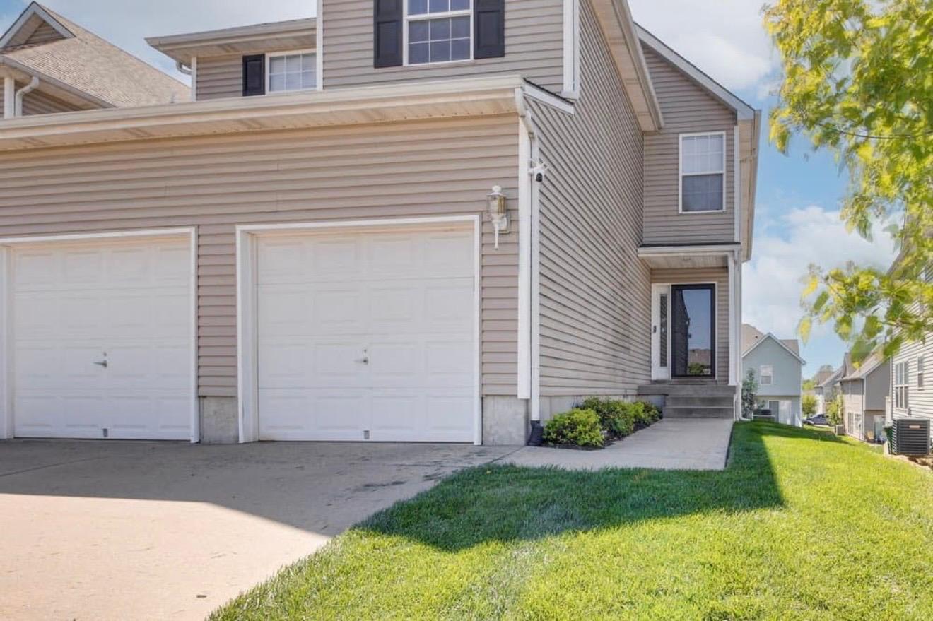 2230 Southwest Suncatcher Road – photo 1