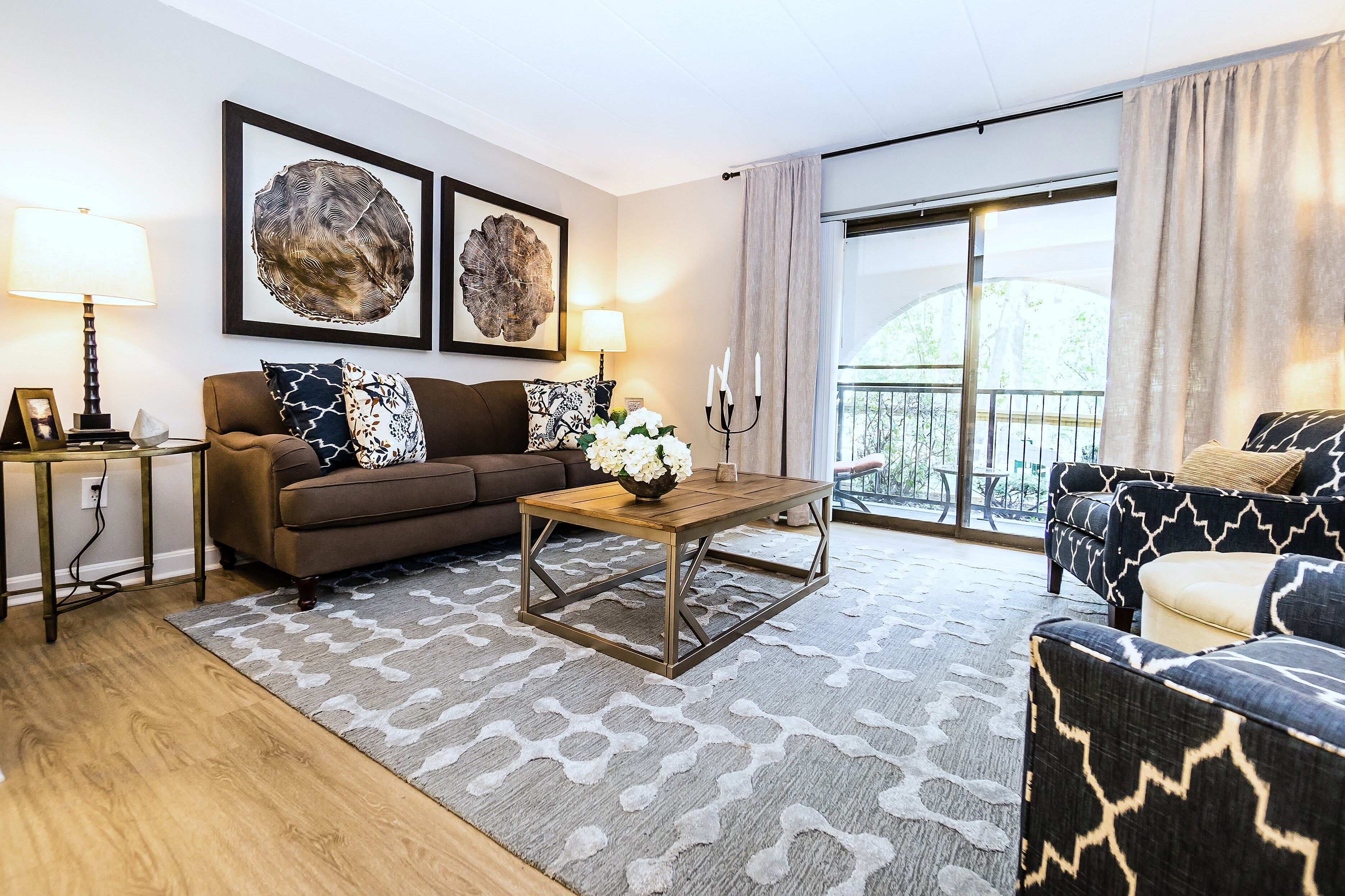 1055 Main Street – photo 4
