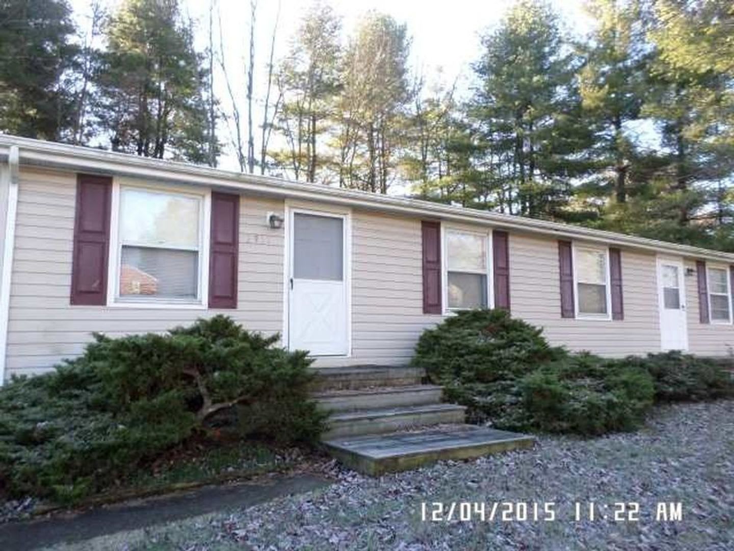 2 Bedroom 1 Bath Duplex – photo 2