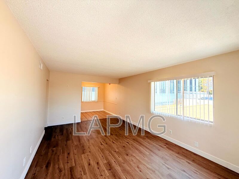 11185 Carson Drive – photo 3