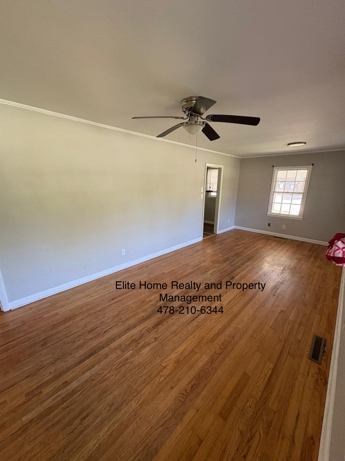 4322 Fairfax Drive – photo 4