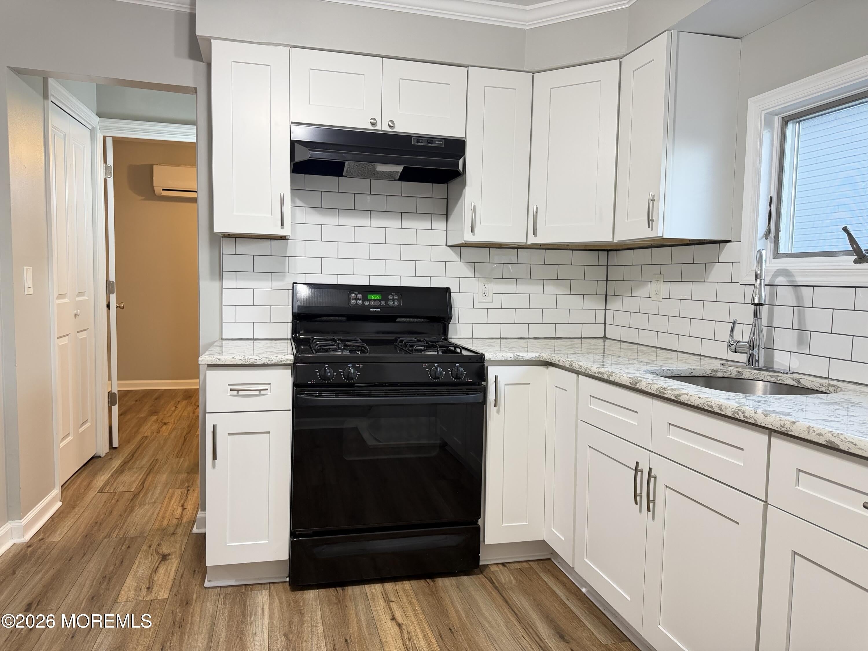 77 Union Avenue – photo 5