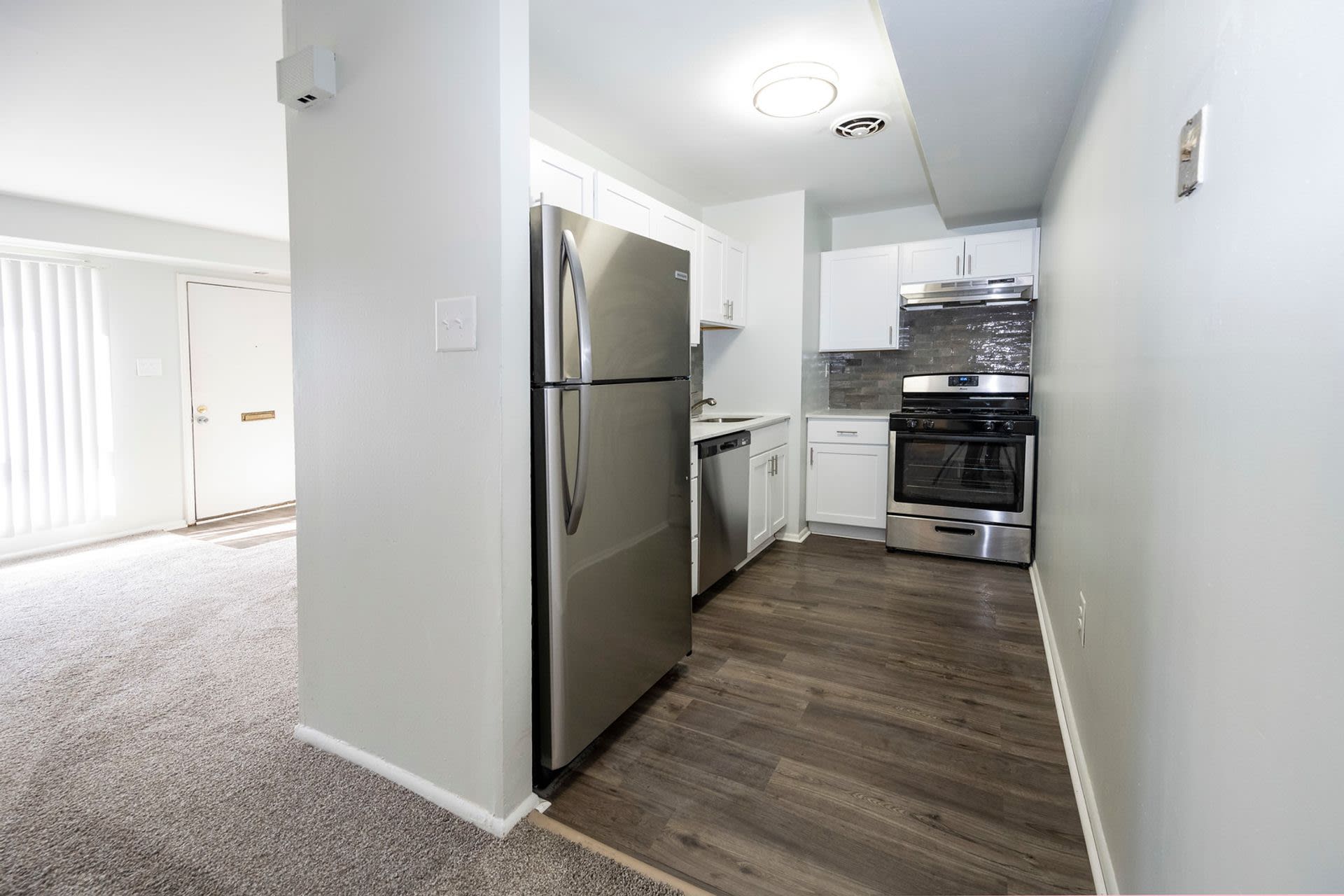 Tomlinson Court Apartments – photo 4
