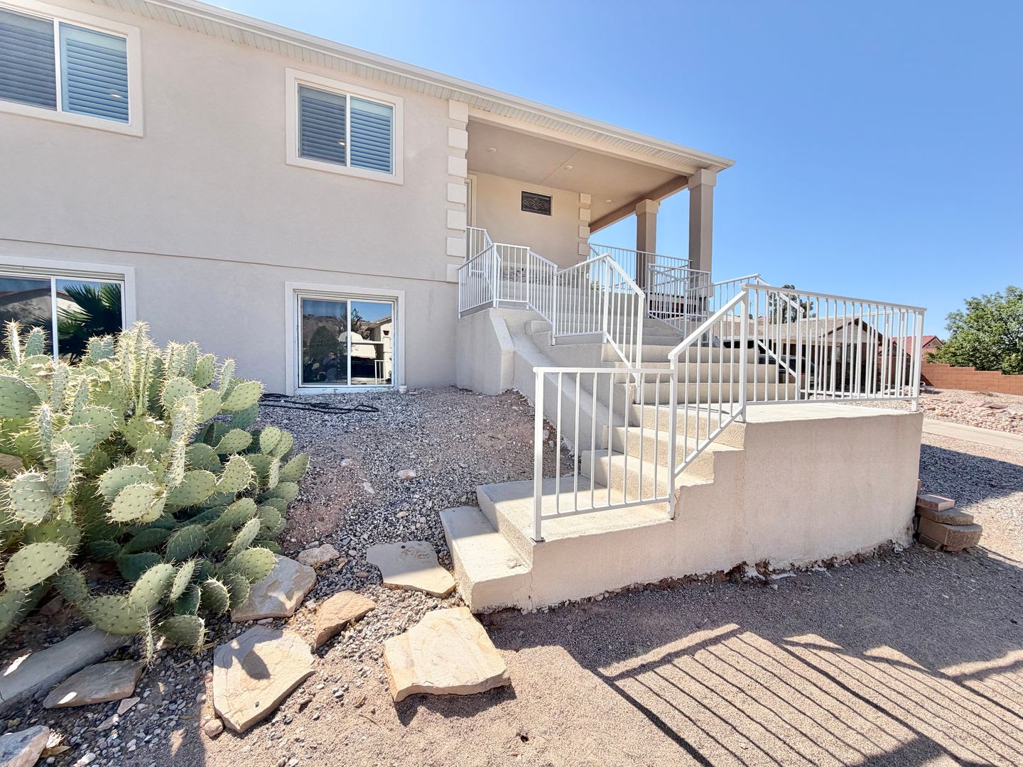 St George Home – photo 5