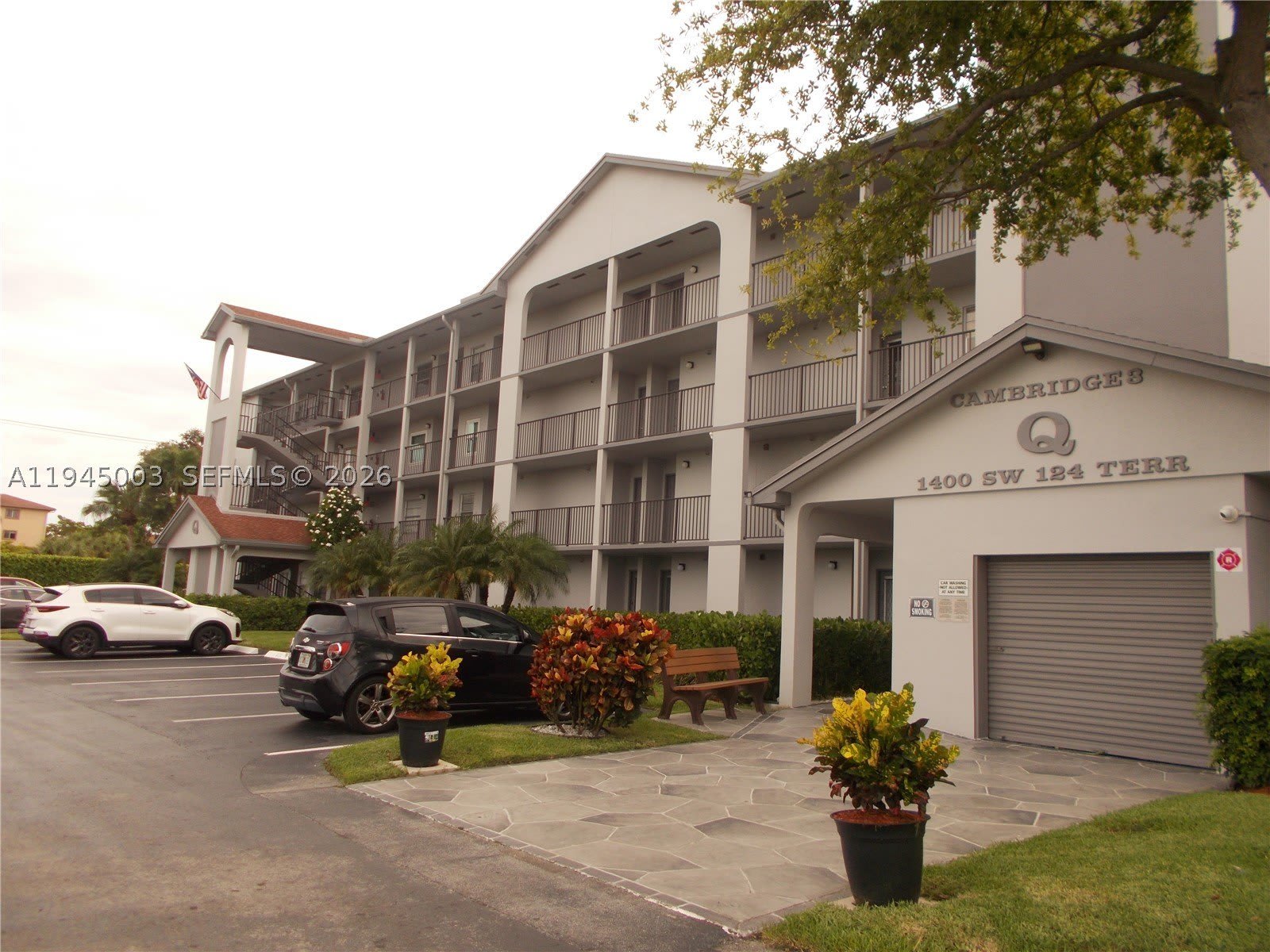 1400 SW 124th Ter – photo 3