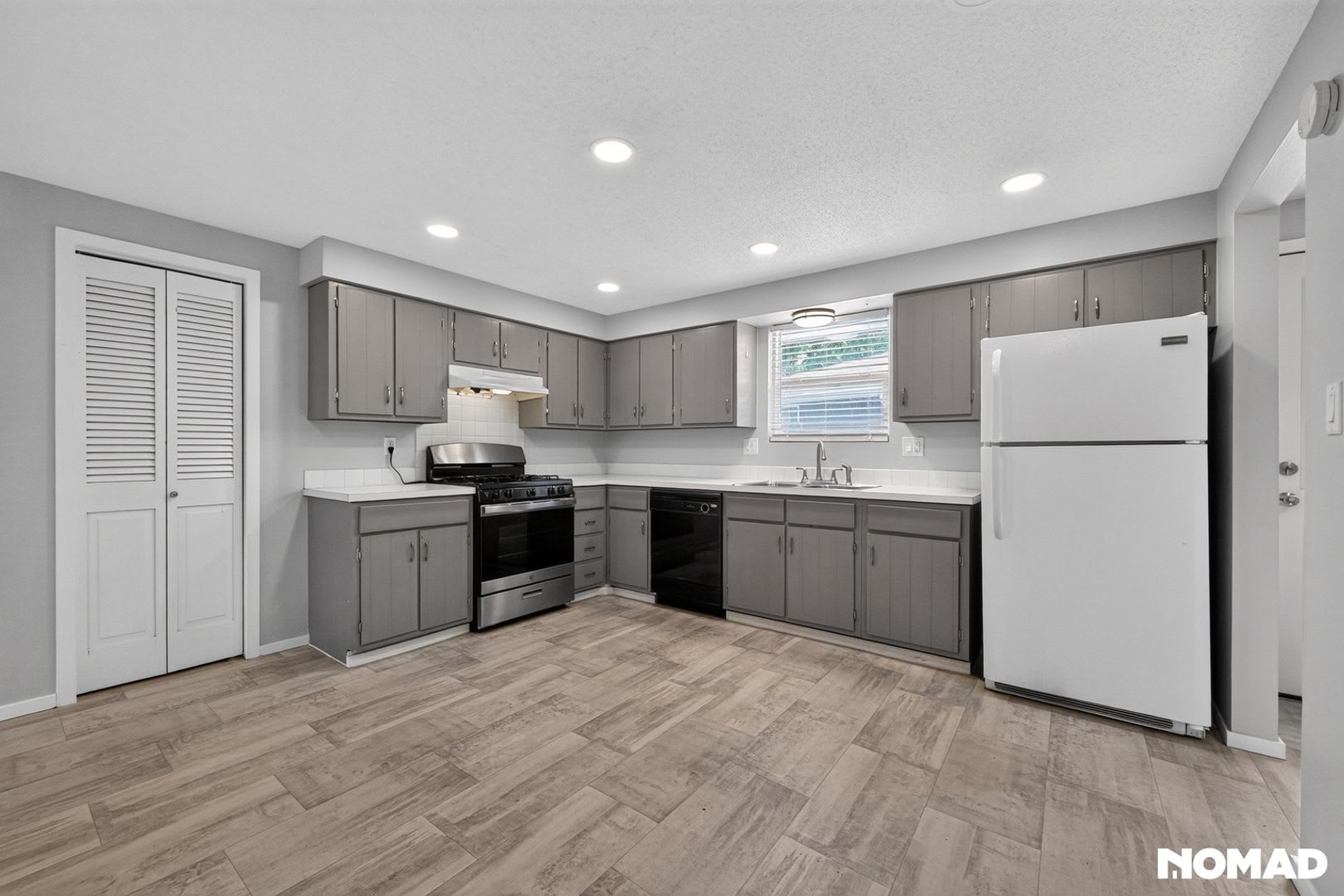 Charming 2BR Duplex in Loveland – photo 3