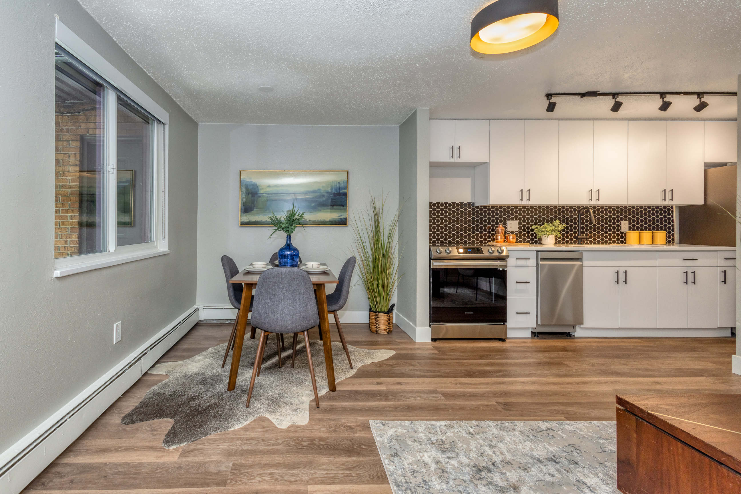 1341 Cook – photo 3