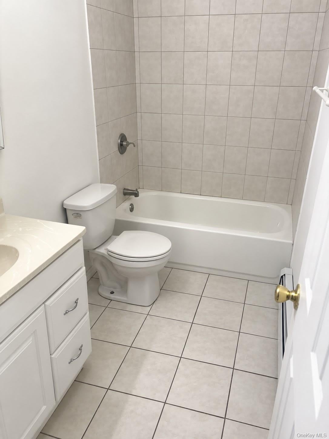 48 Rosemont Avenue – photo 4