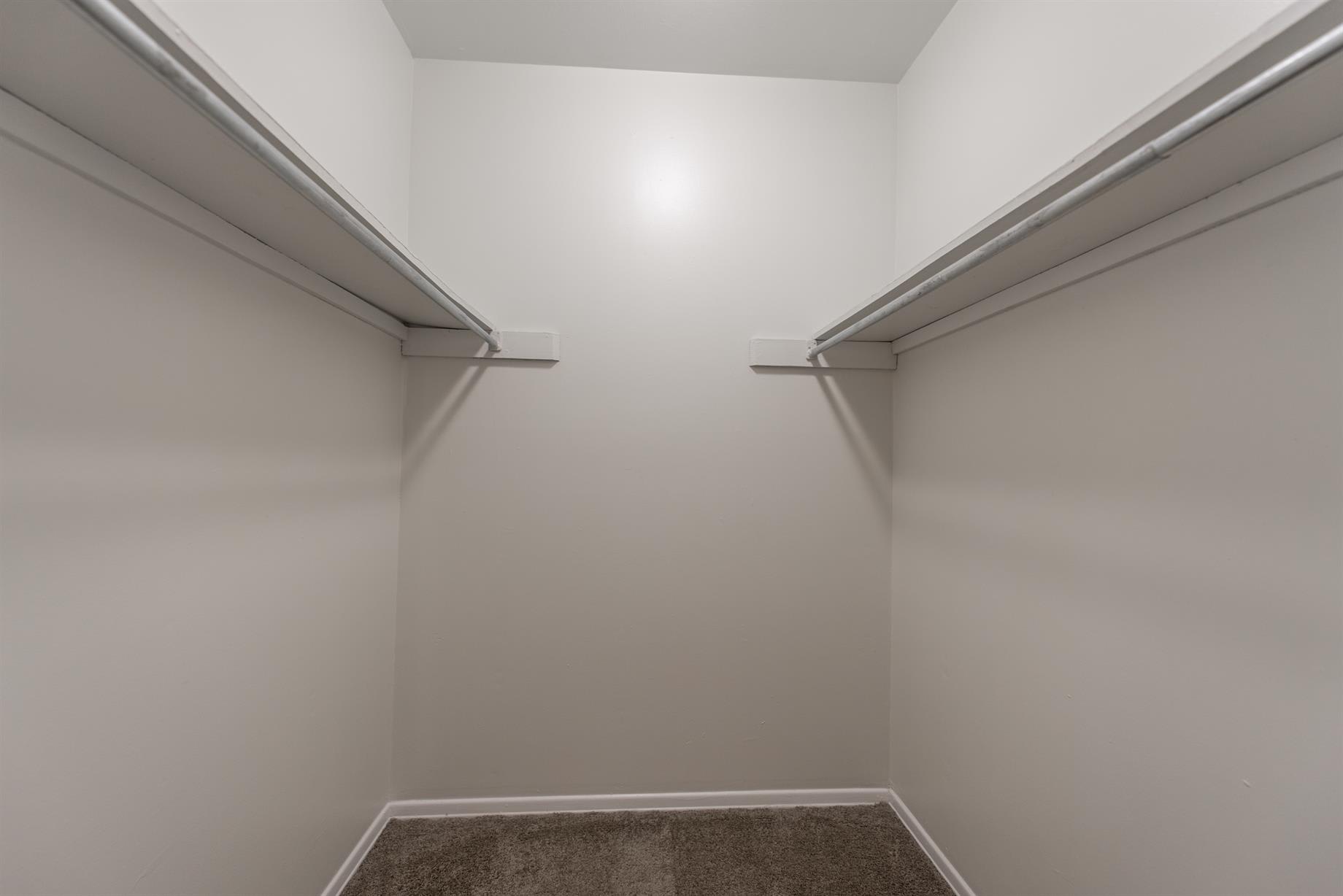 310 Oak St – photo 2
