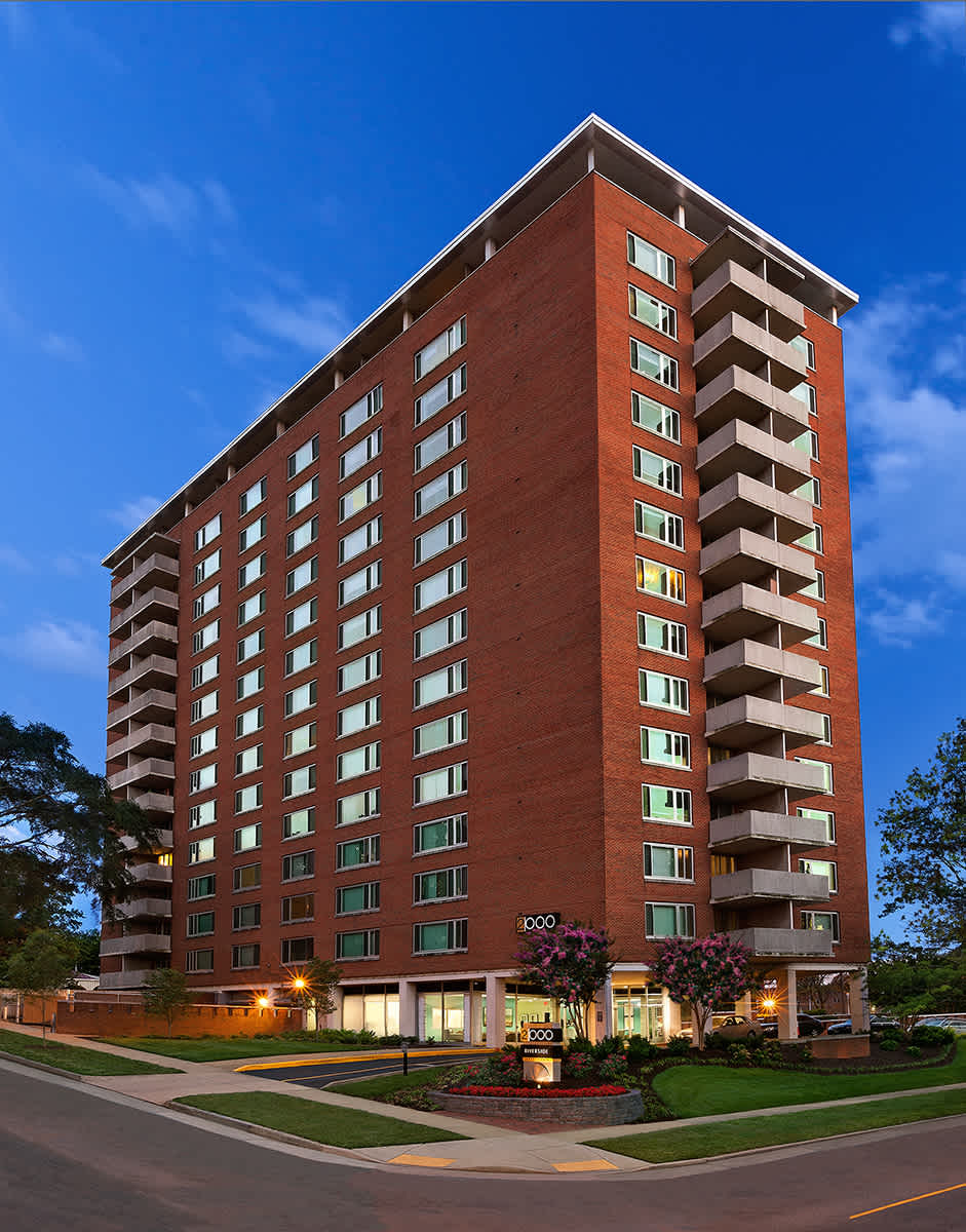 2000 Riverside – photo 3