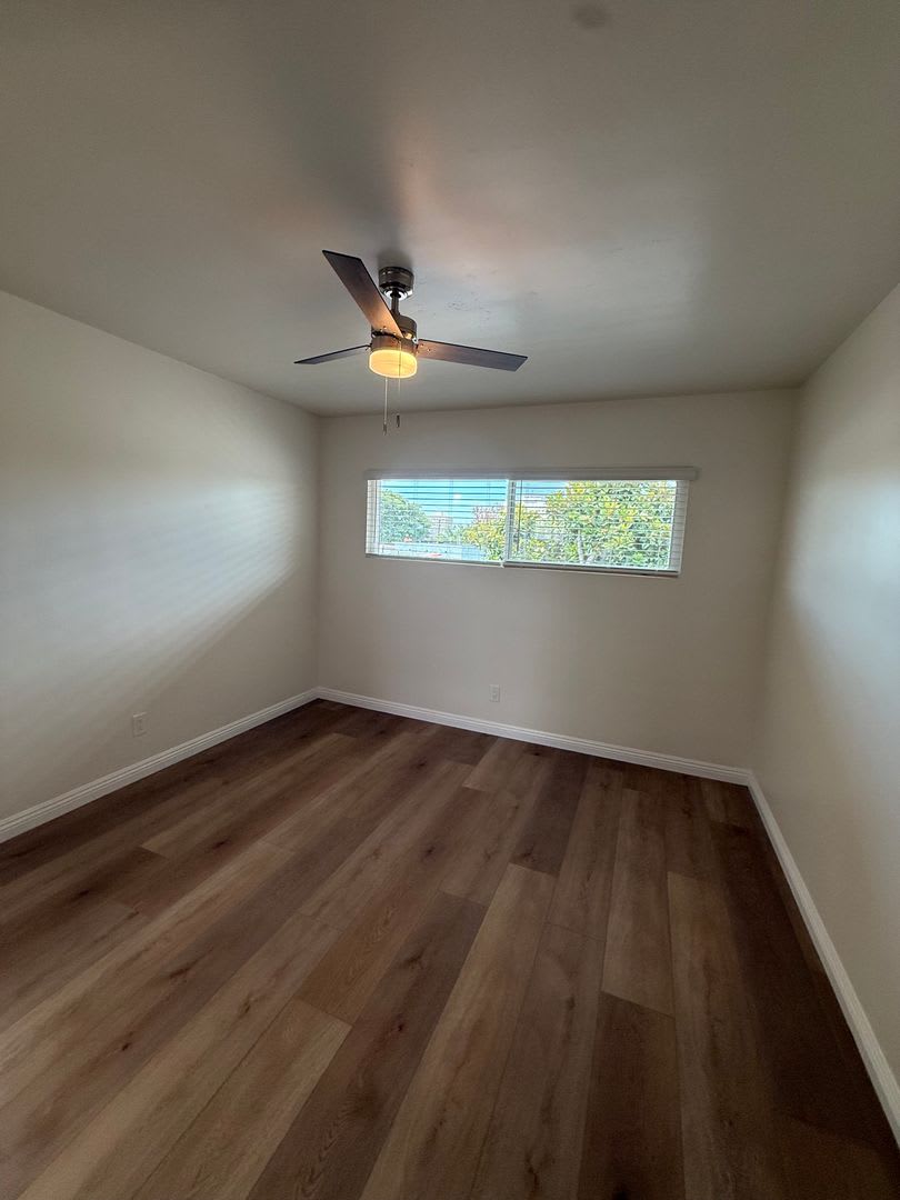 Beautifully Remodeled 1 Bedroom, 1 Bath apartment in North Park – photo 4