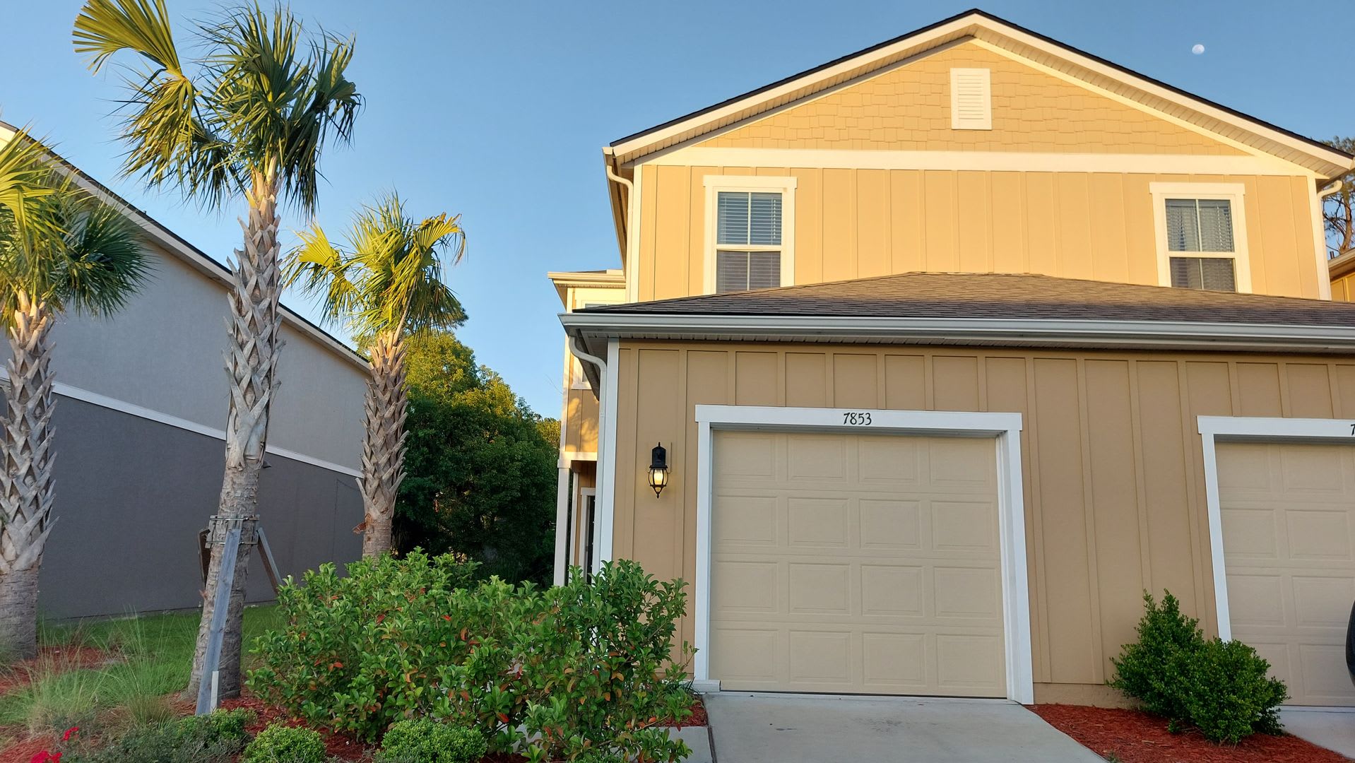 Townhome In Baymeadows – photo 1
