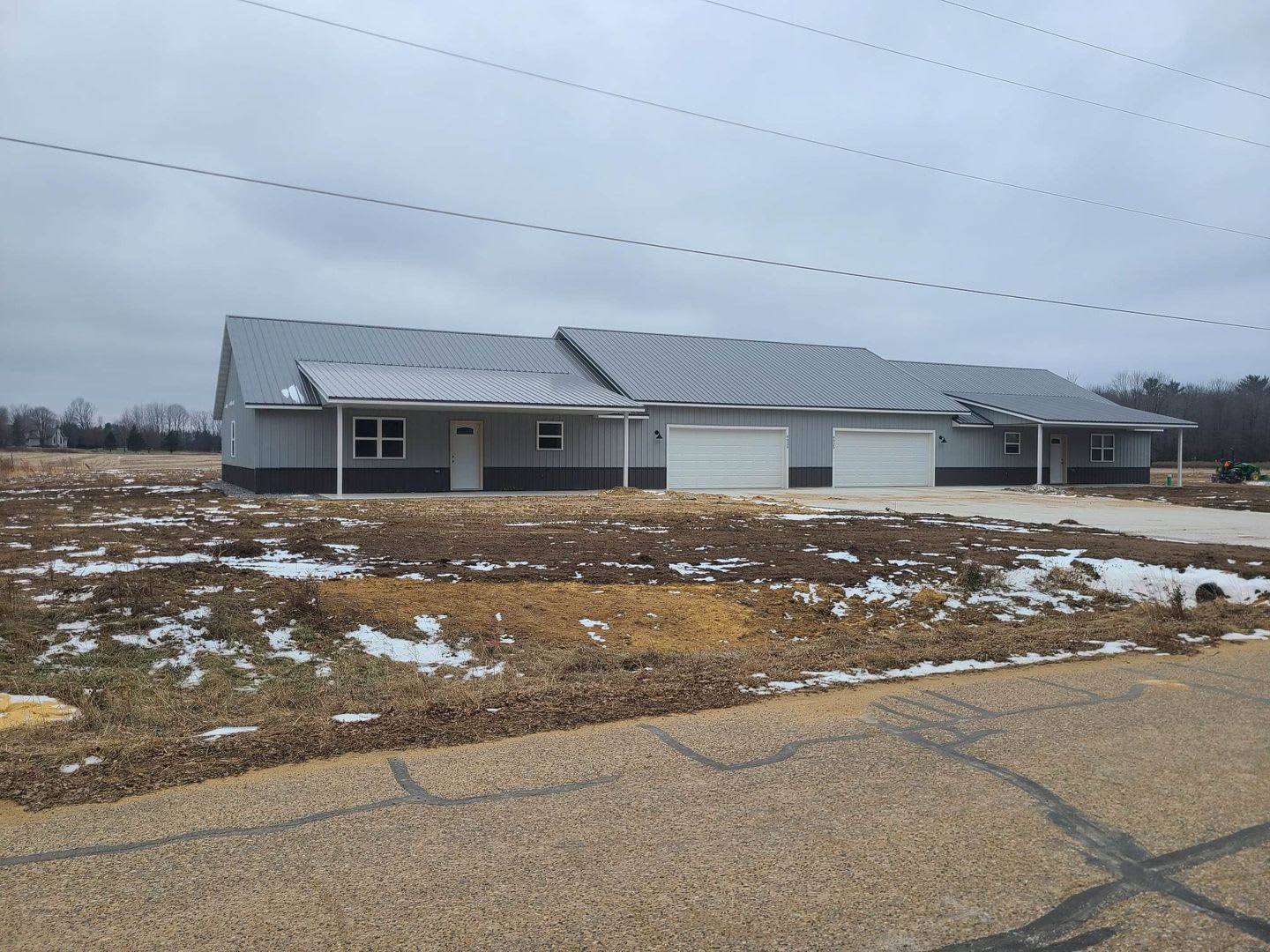 3 Bedroom, 2 Bathroom Duplex – photo 4