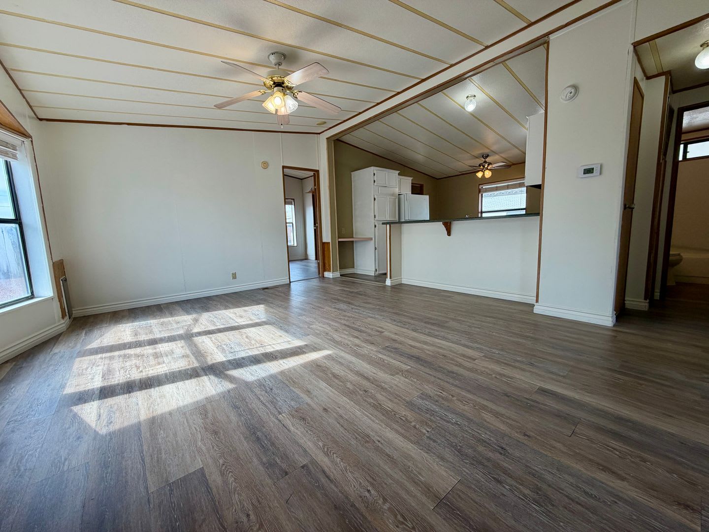 Classic One-Level Manufactured Home – photo 5