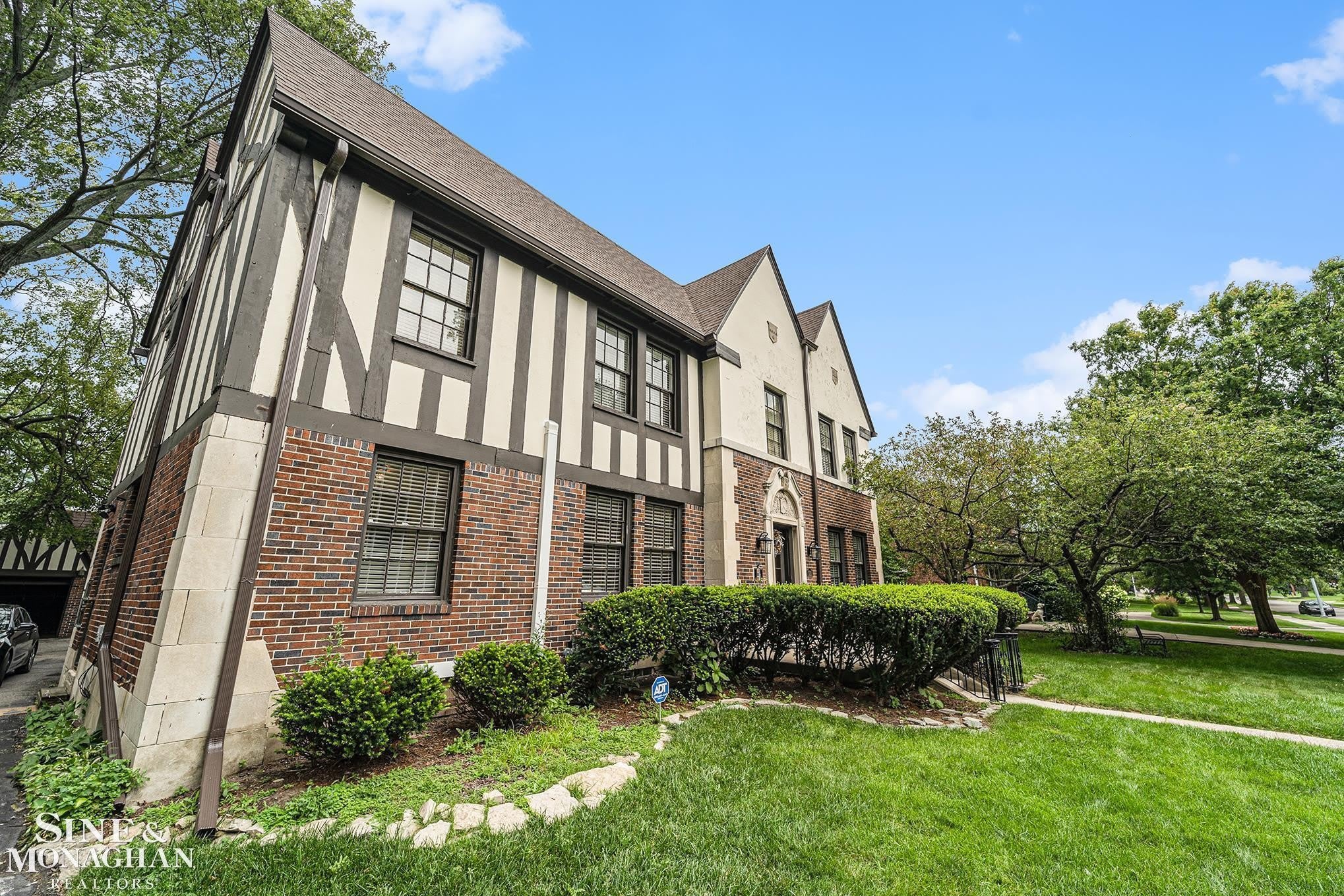 720 Trombley Road – photo 3