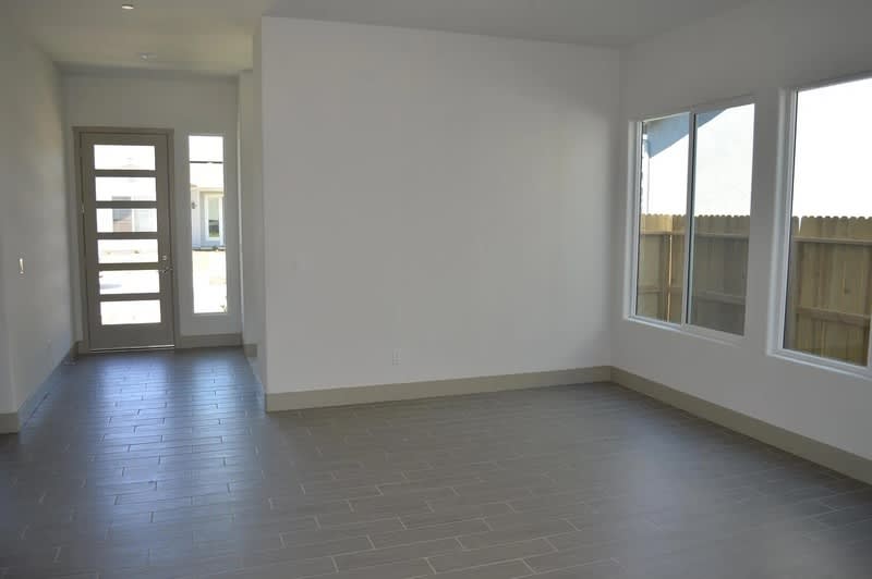 2430 Bastidas Drive – photo 5