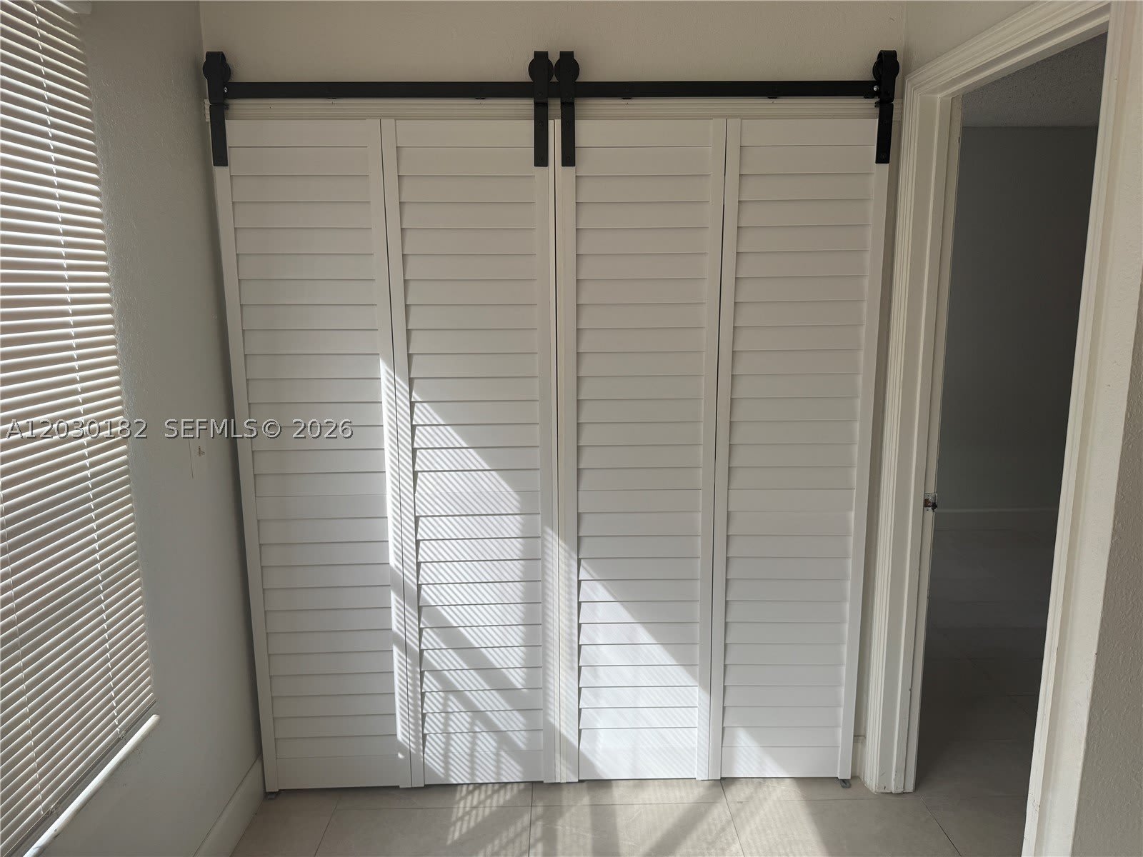 3330 Pinewalk Dr N – photo 5