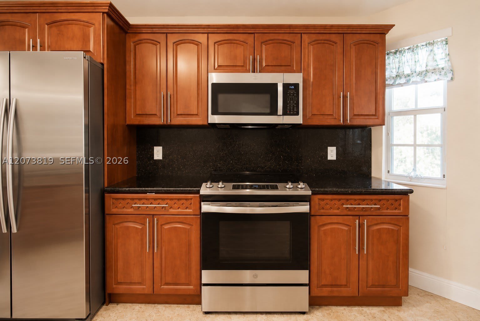 754 Ne 90Th St – photo 2