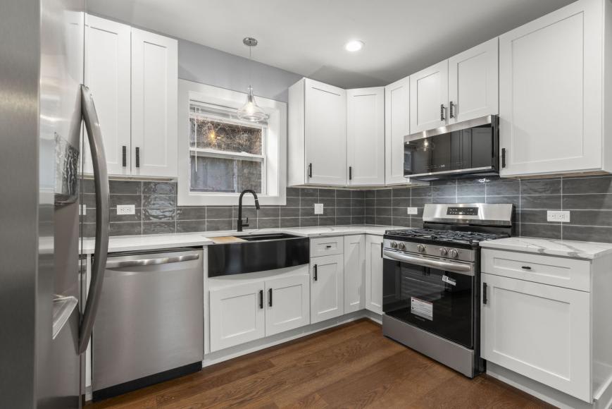 5542 West 64th St. – photo 3