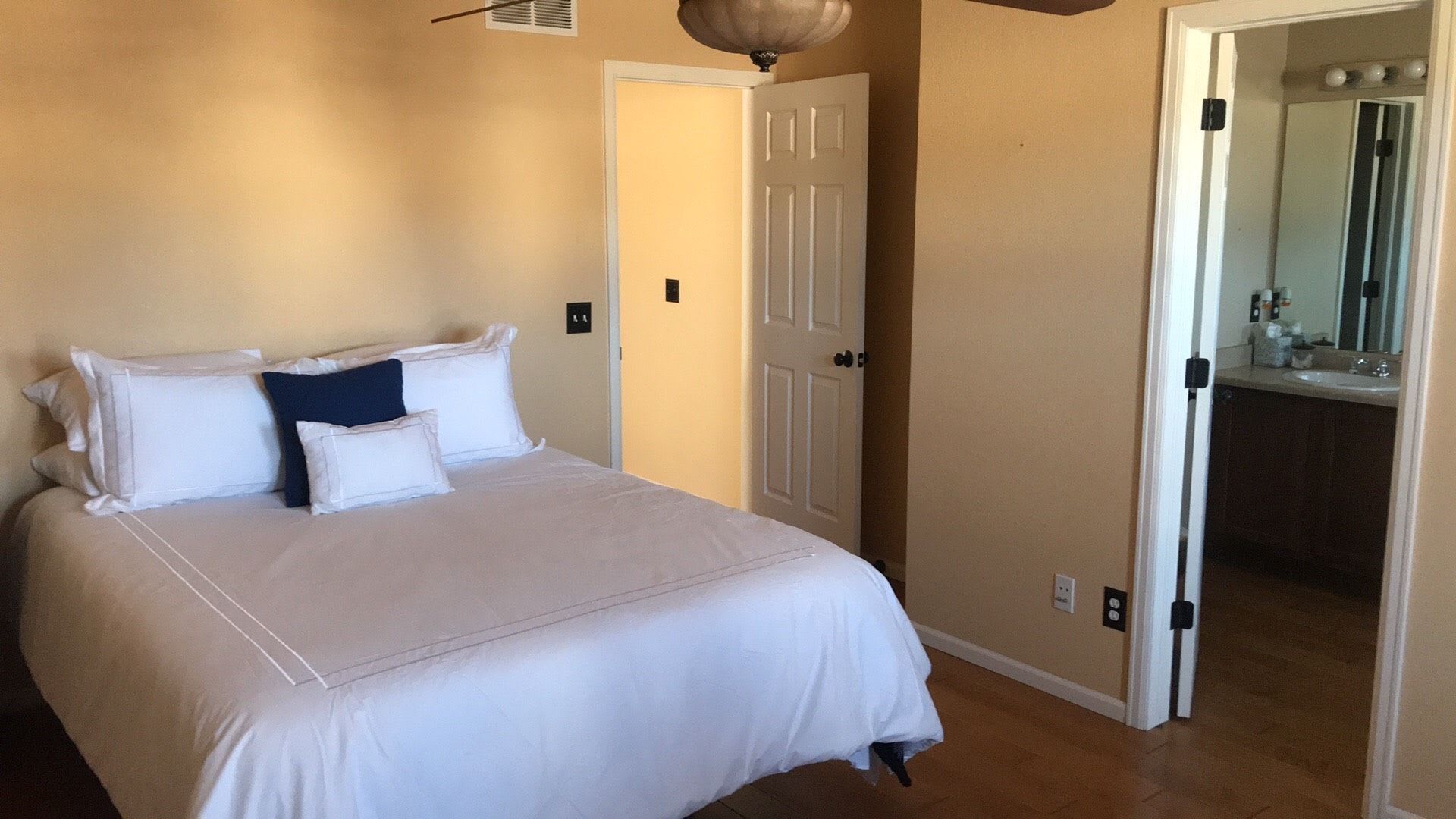Beautiful Two-Story Home in Banning Lewis Ranch!!! – photo 5