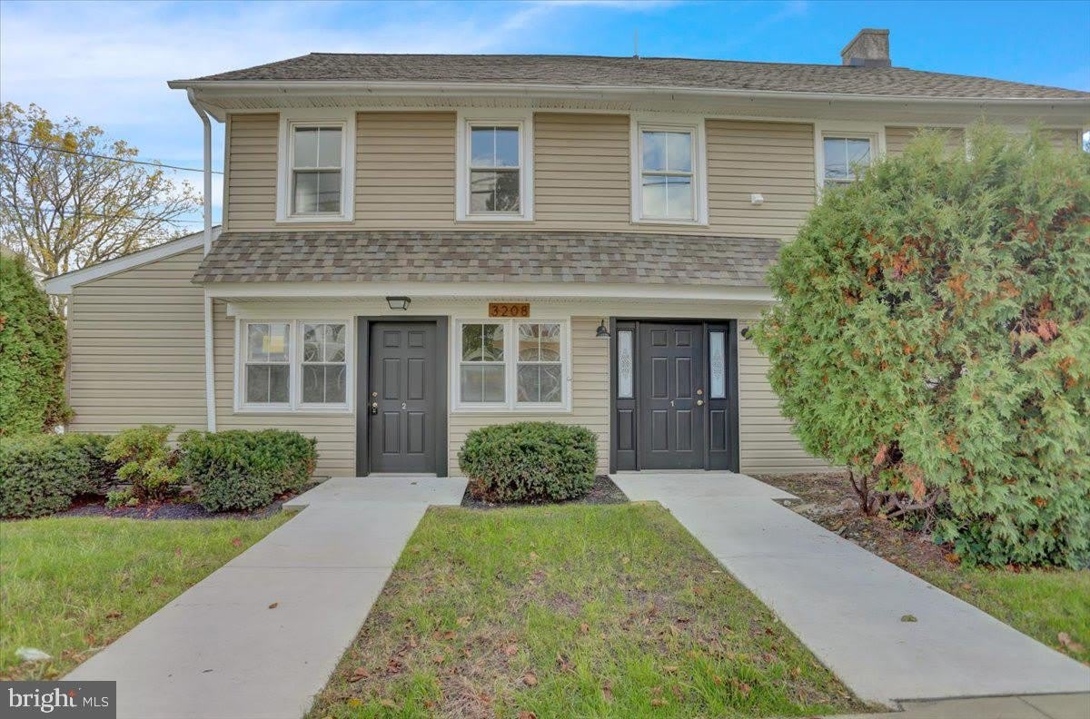 3208 MAIN Street – photo 2