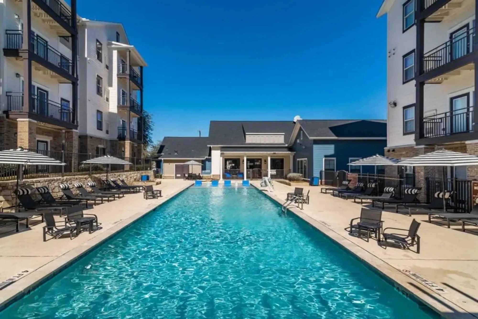 Avalon Place – photo 1