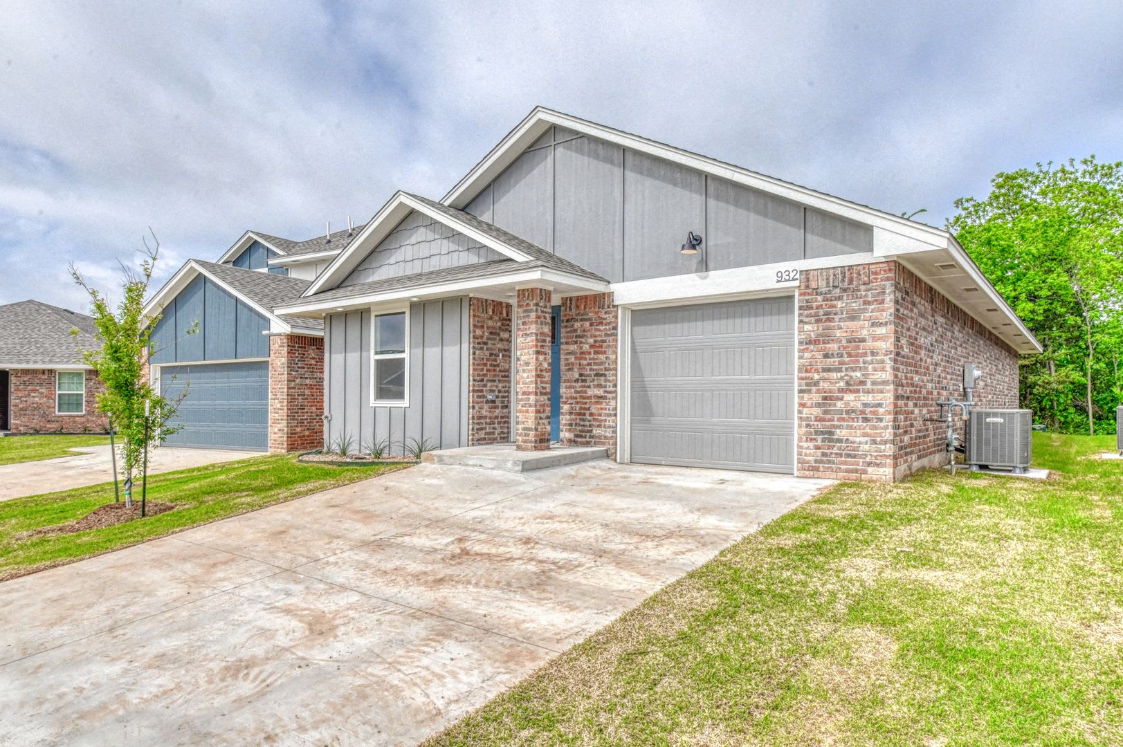 Move In Special: August Rent Free!! – photo 2