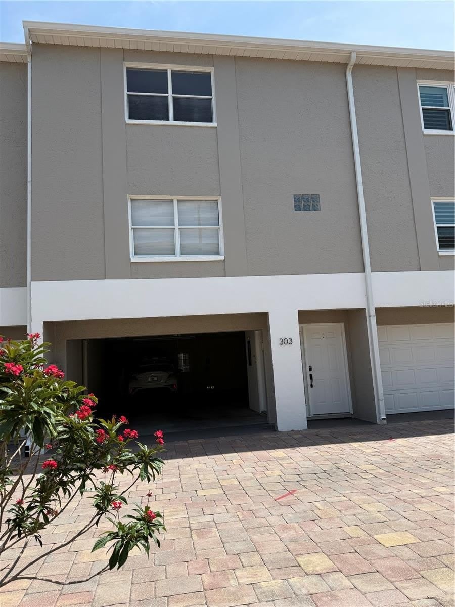 1117 PINELLAS BAYWAY S – photo 1