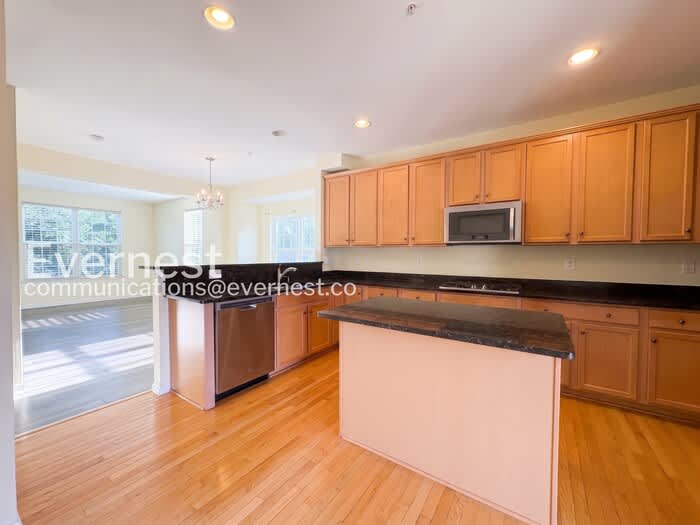 6137 Hanlon Street – photo 4