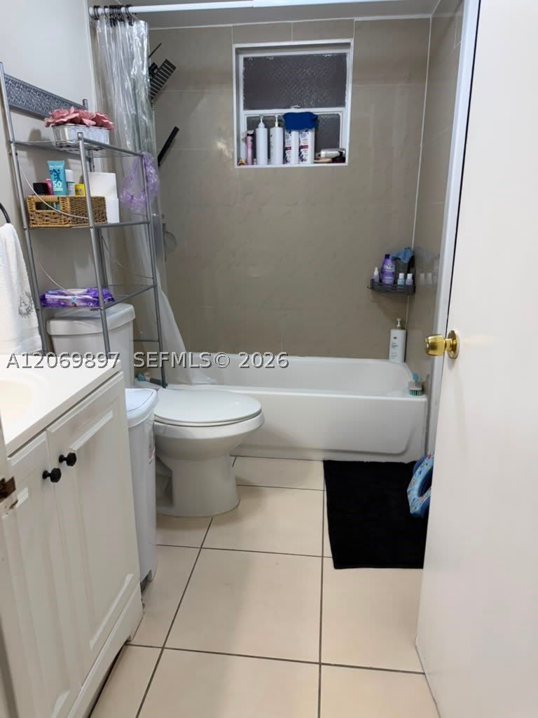 1630 W 46th St – photo 3