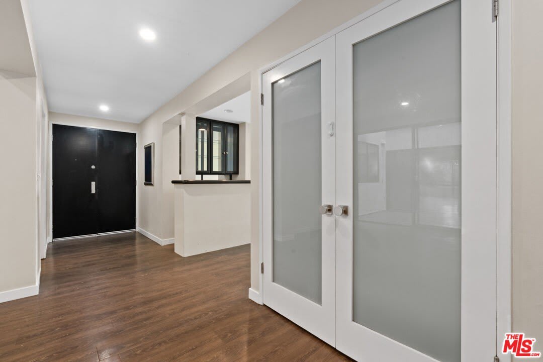 1830 Westholme Ave – photo 2
