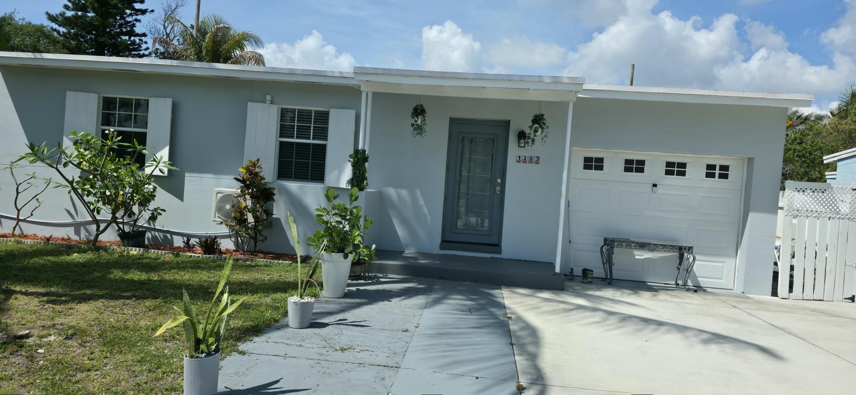 1203 Chateau Park Drive – photo 1