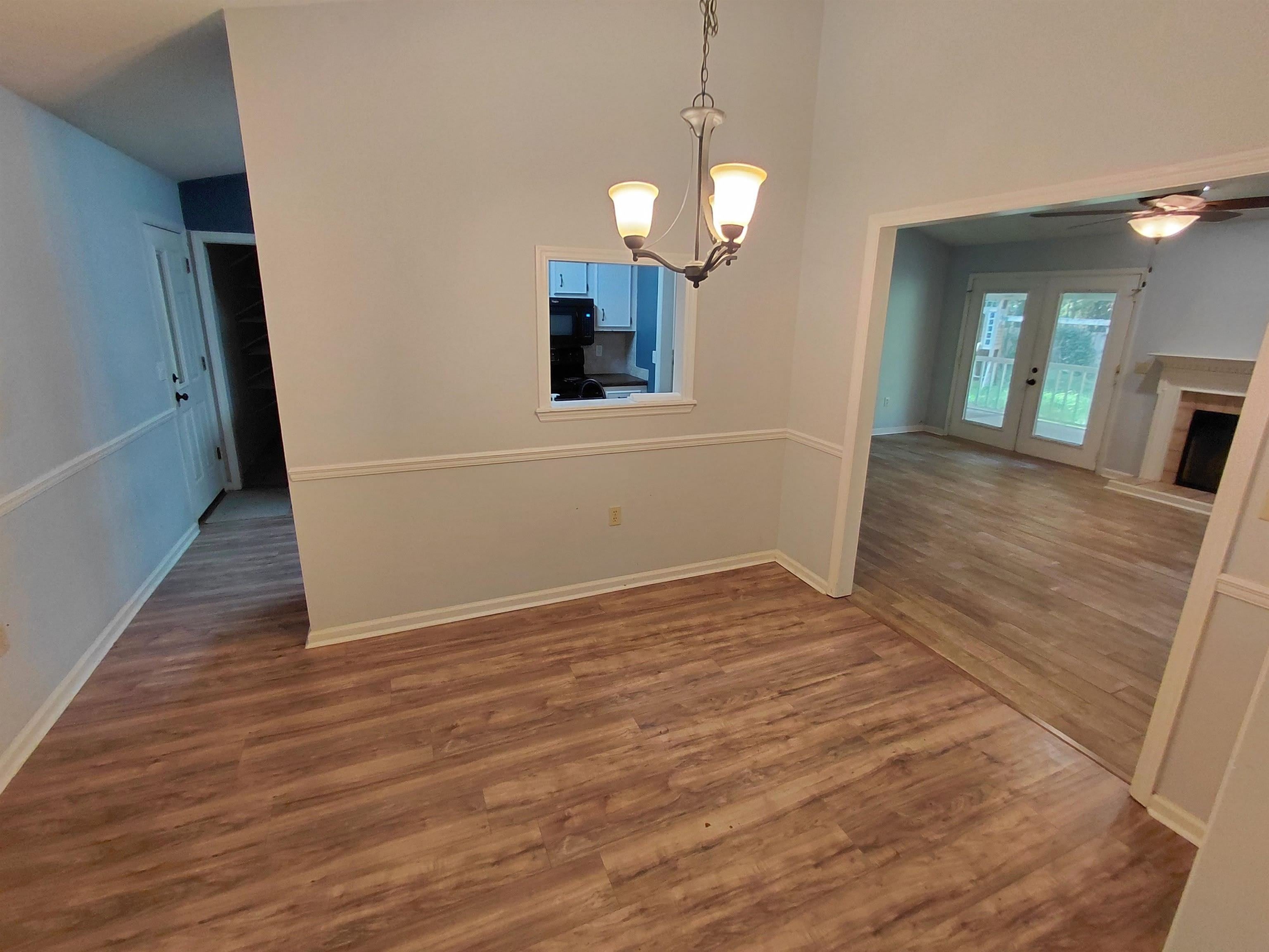 1667 Folkstone Road – photo 4