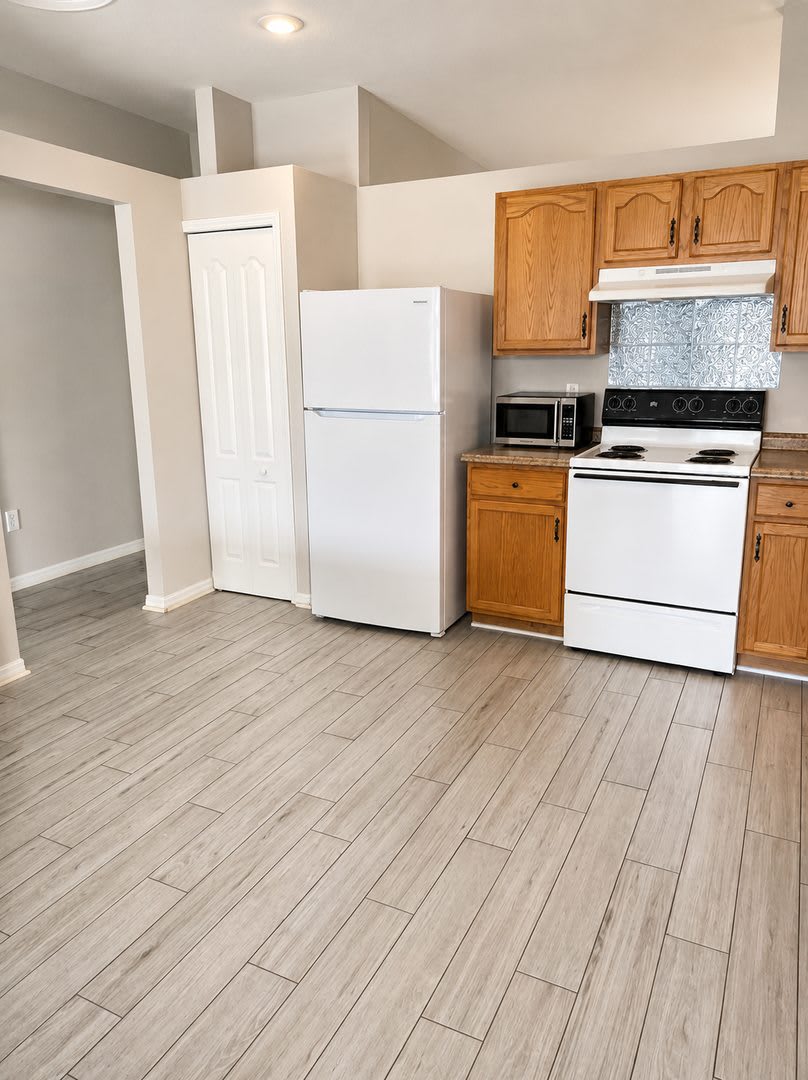 FOR RENT – Beautiful 3BR Home in Lexington Oaks – photo 4