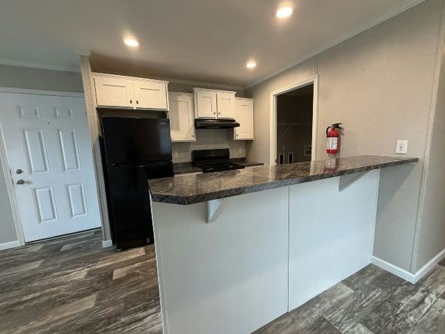 31 Randall Ave – photo 3